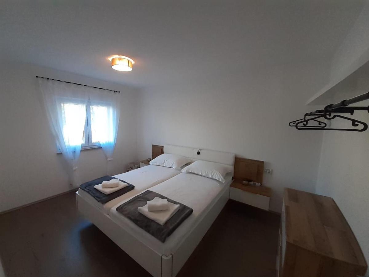 Holiday House Emjalemi Πούλα Εξωτερικό φωτογραφία