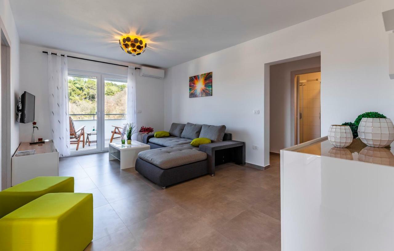 Holiday House Emjalemi Πούλα Εξωτερικό φωτογραφία