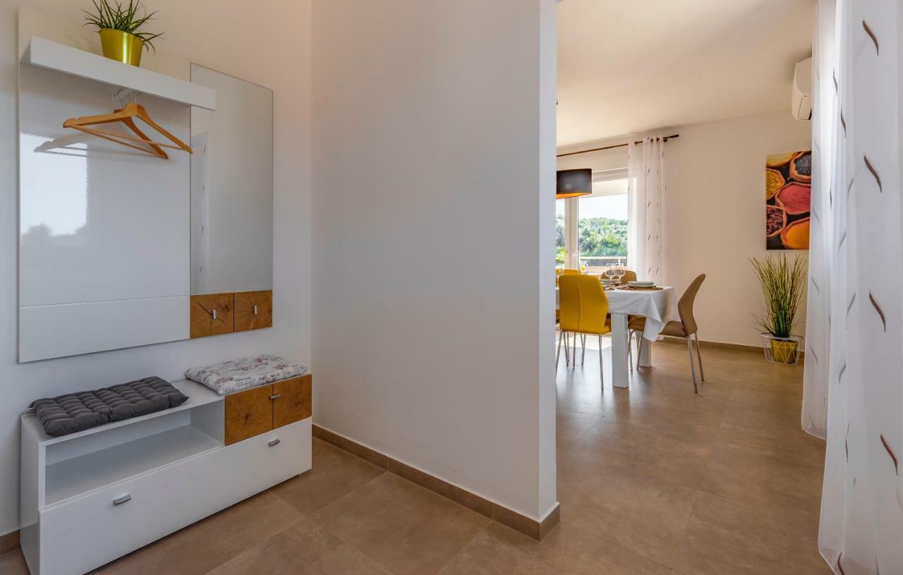 Holiday House Emjalemi Πούλα Εξωτερικό φωτογραφία