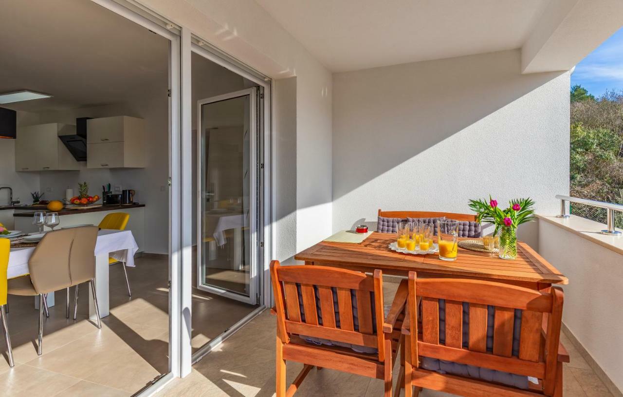 Holiday House Emjalemi Πούλα Εξωτερικό φωτογραφία